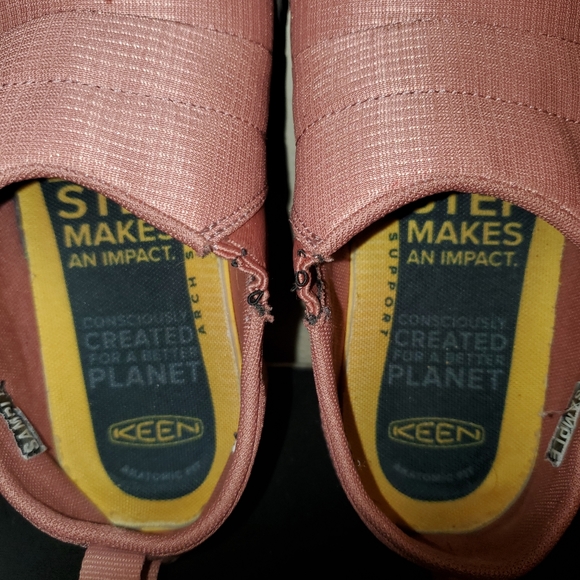 KEEN Womens Slip on Shoes 7 - Picture 8 of 10